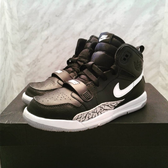 Jordan | Shoes | Nike Jordan Legacy 32 Ps Black Cement 3y 45 | Poshmark